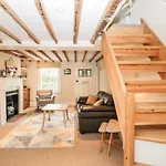 3 Lake Cottages