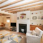3 Lake Cottages